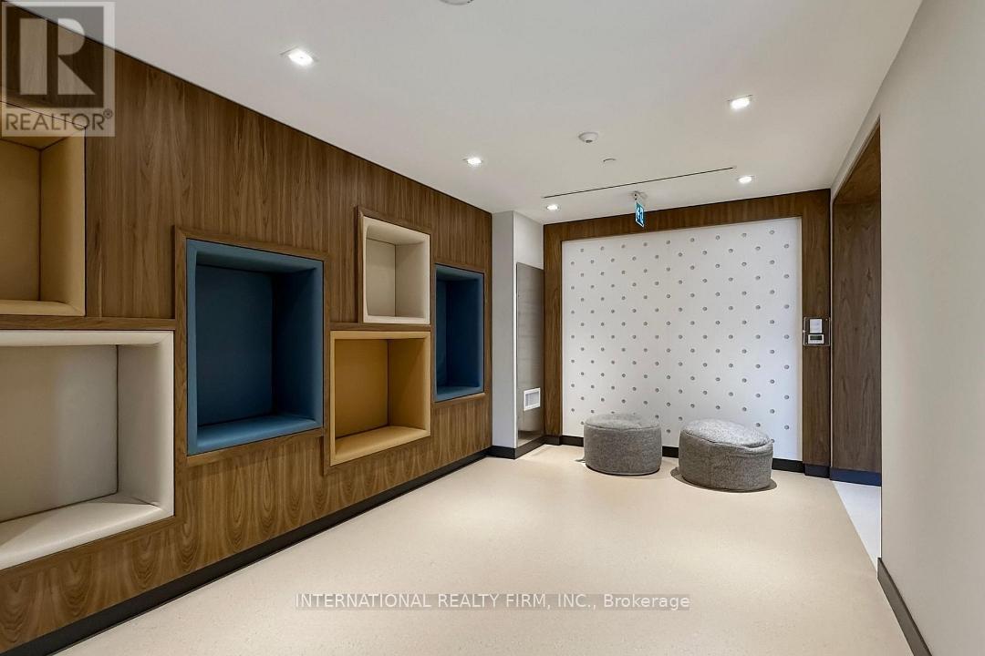 N817 - 7 Golden Lion Heights, Toronto, Ontario  M2M 0C3 - Photo 37 - C12933488