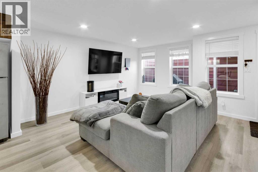 1503, 2400 Ravenswood View SE, Airdrie, Alberta  T4A 0V7 - Photo 9 - A2295384