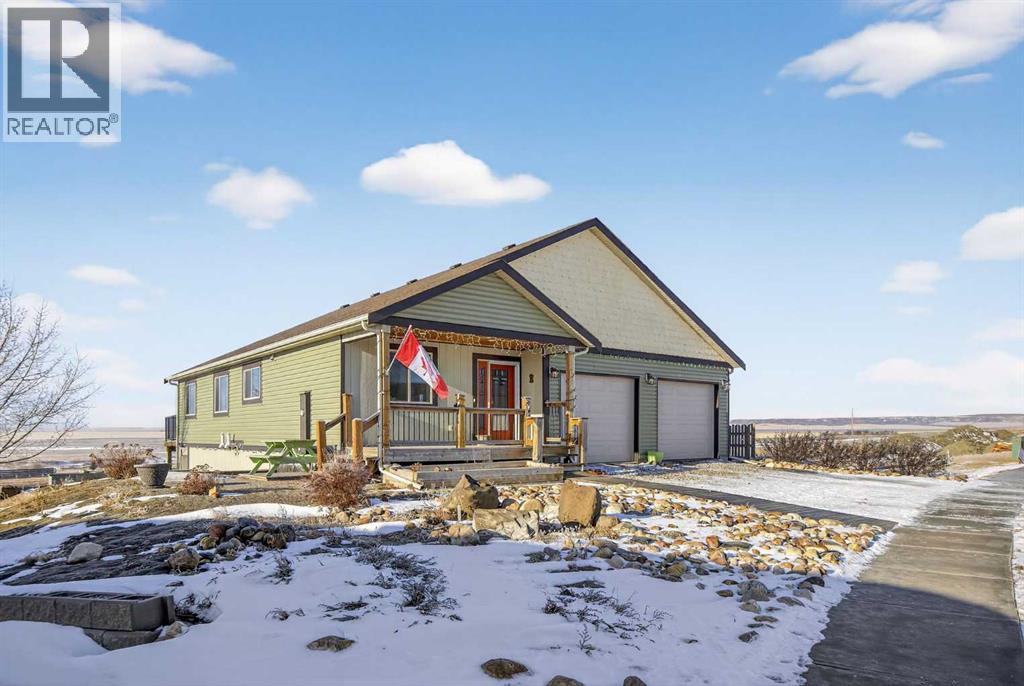 417 Frederick Avenue W, Standard, Alberta