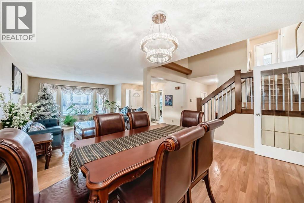 2612 Signal Hill Drive Sw, Calgary, Alberta  T3H 2T7 - Photo 7 - A2290851