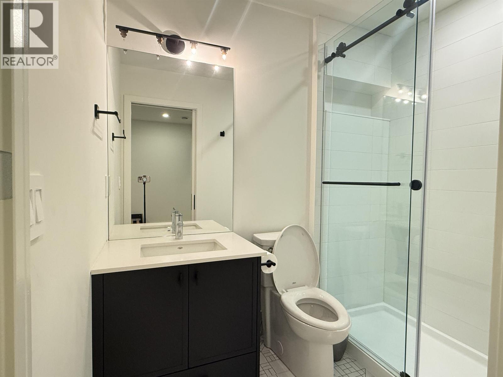 901 Jackson Crescent, New Westminster, British Columbia V3L 4S1 - Photo 11 - R3085170