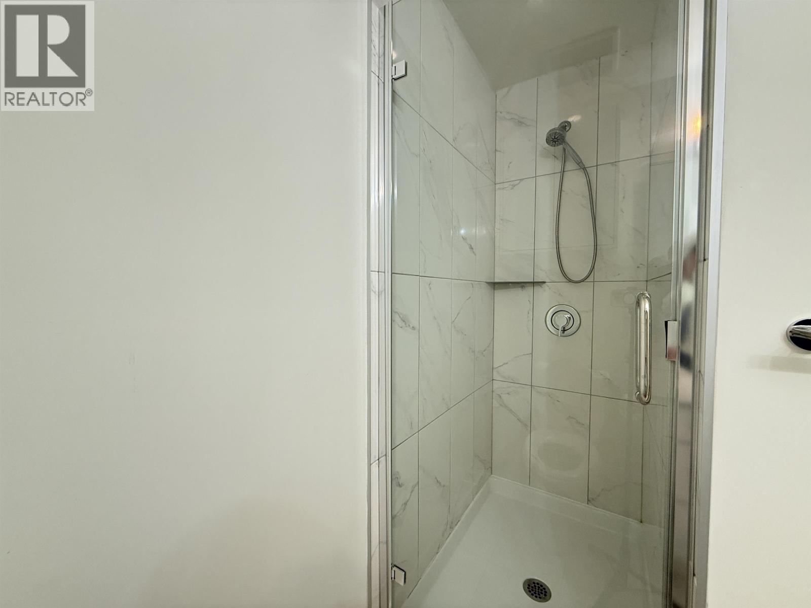 901 Jackson Crescent, New Westminster, British Columbia V3L 4S1 - Photo 8 - R3085170