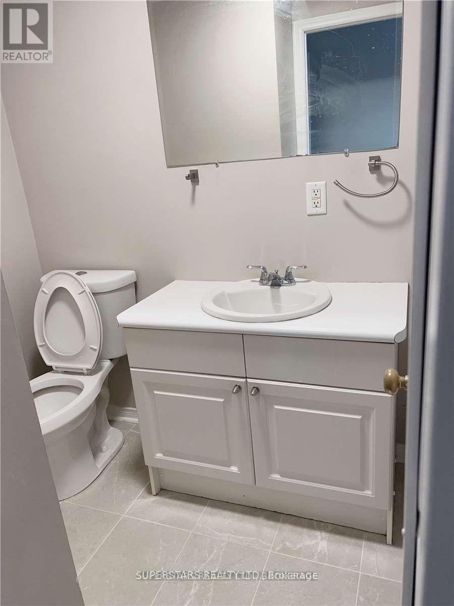 276 Parkwood Avenue, Georgina, Ontario L4P 2X3 - Photo 10 - N12958620