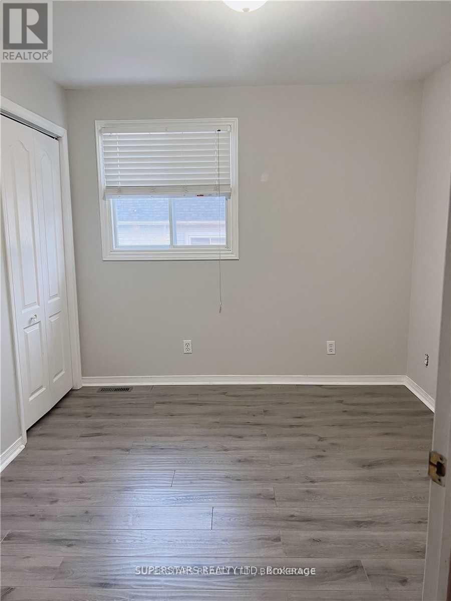 276 Parkwood Avenue, Georgina, Ontario L4P 2X3 - Photo 12 - N12958620