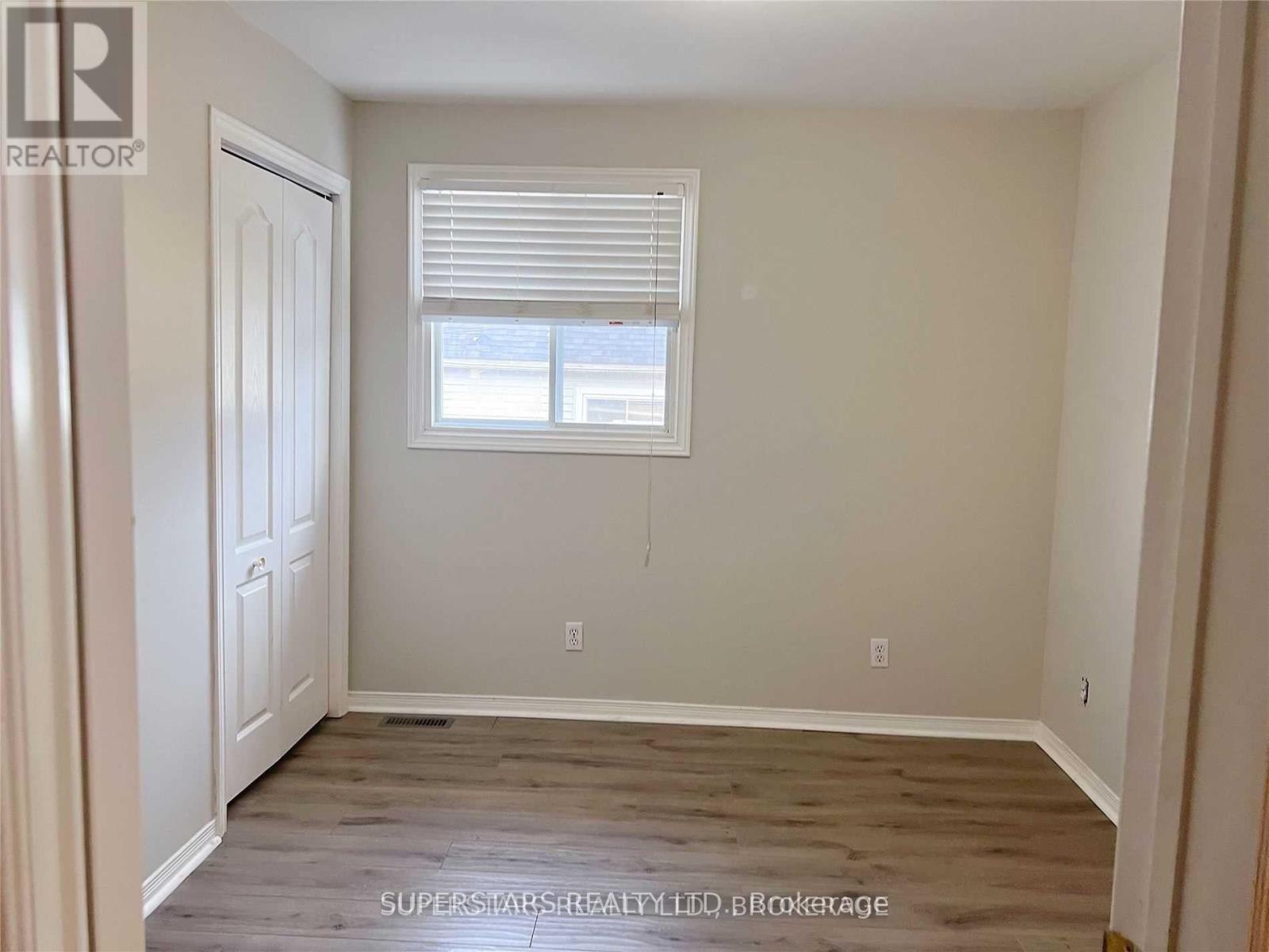 276 Parkwood Avenue, Georgina, Ontario L4P 2X3 - Photo 14 - N12958620