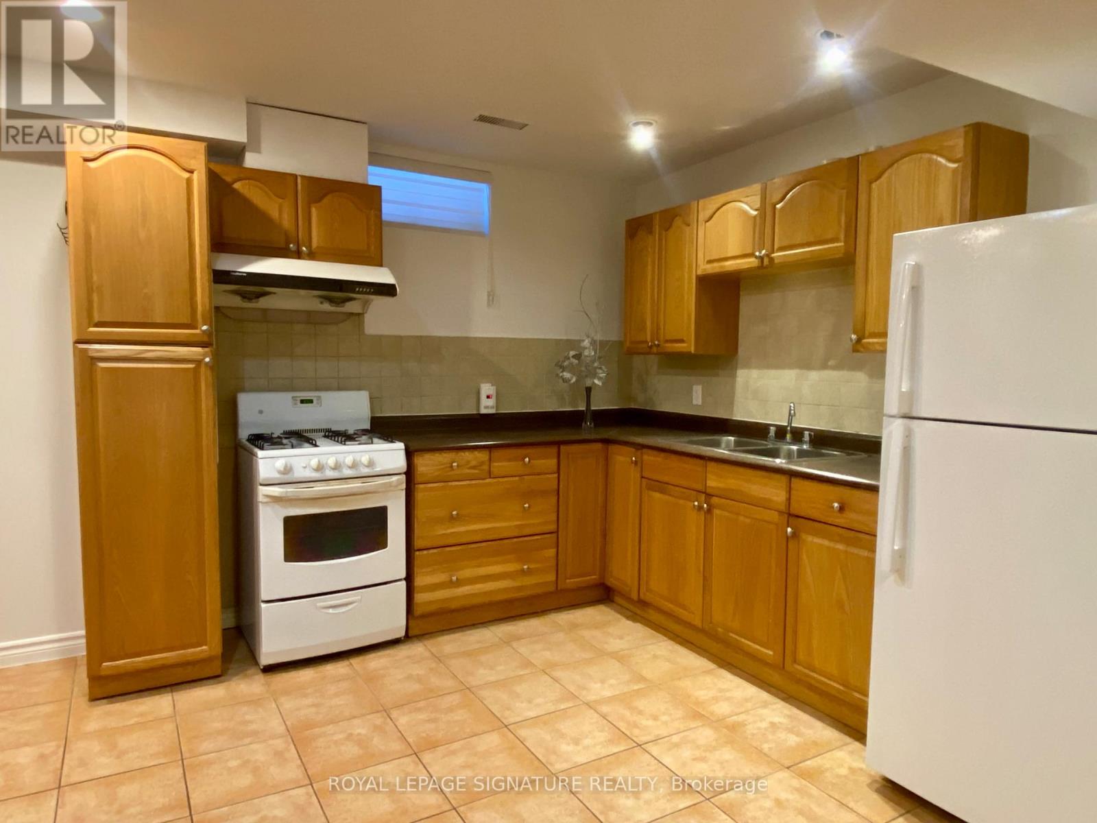 Basement - 194 Nahani Way, Mississauga, Ontario  L4Z 3J5 - Photo 11 - W12717758