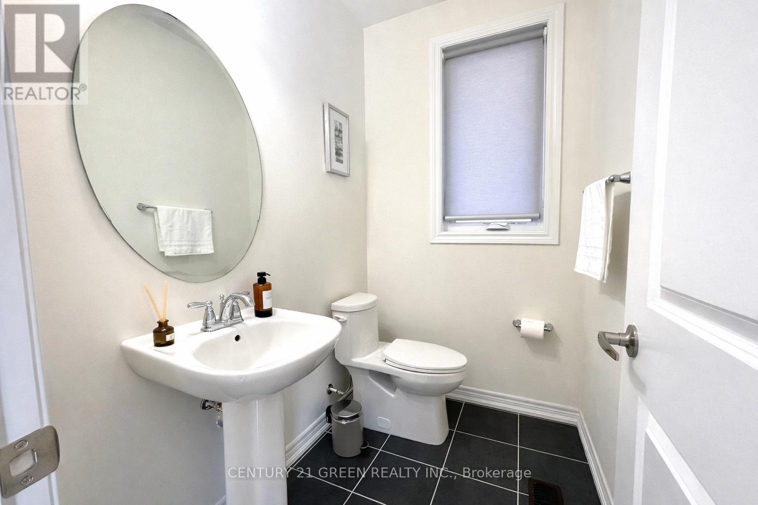 39 Action Drive, Brampton, Ontario  L7A 5B2 - Photo 11 - W12958462