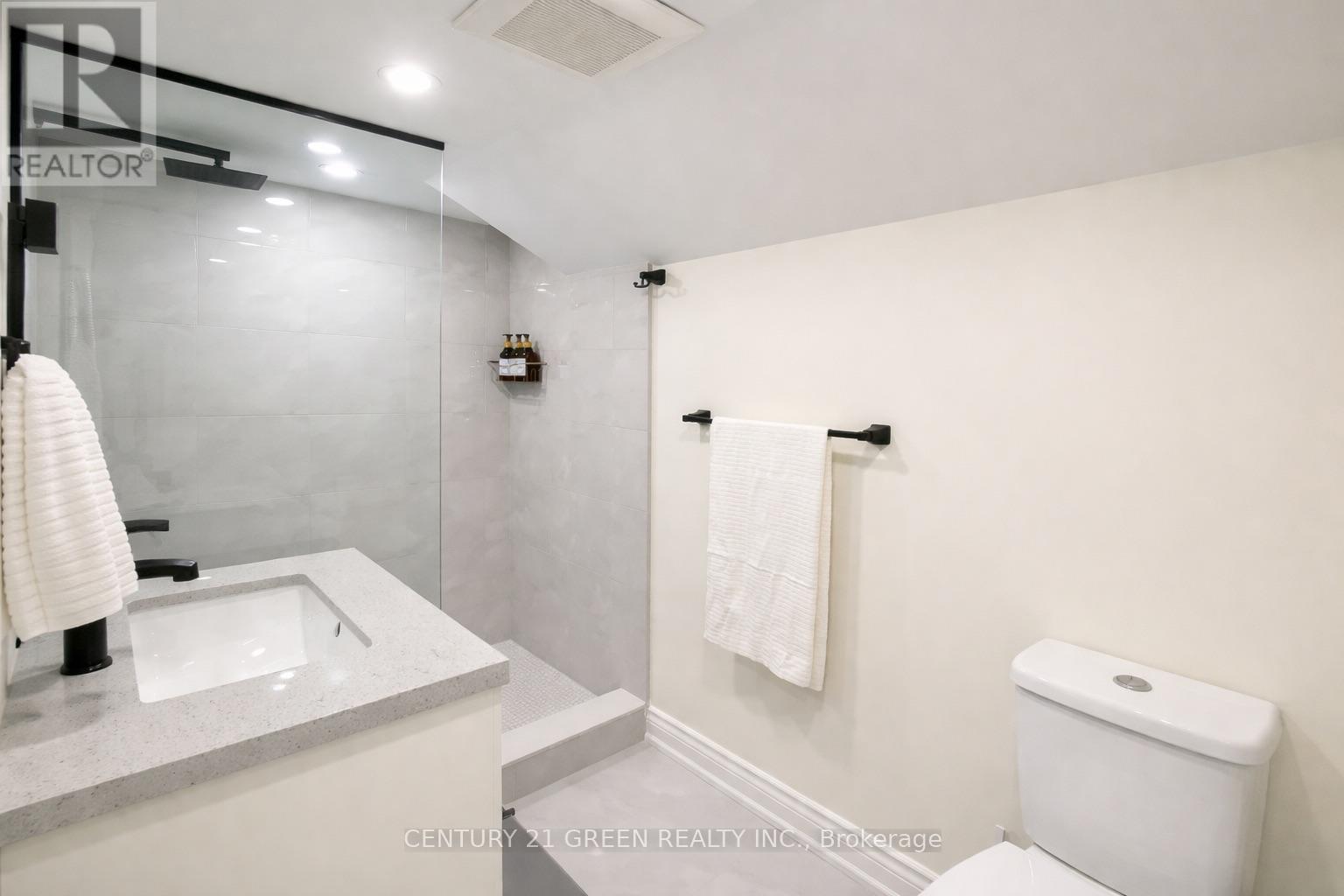 39 Action Drive, Brampton, Ontario  L7A 5B2 - Photo 23 - W12958462