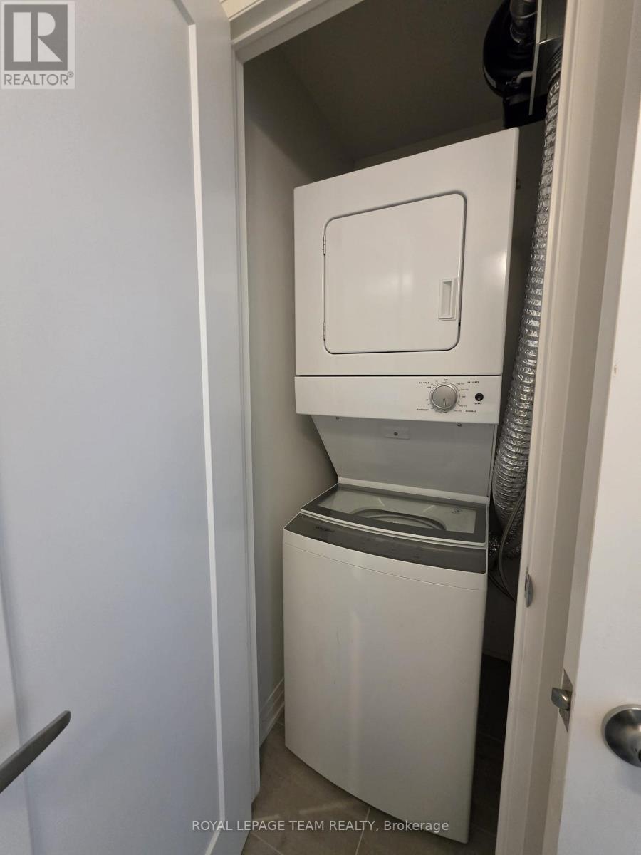 905 - 805 Carling Avenue, Ottawa, Ontario  K1S 5W9 - Photo 8 - X12958658