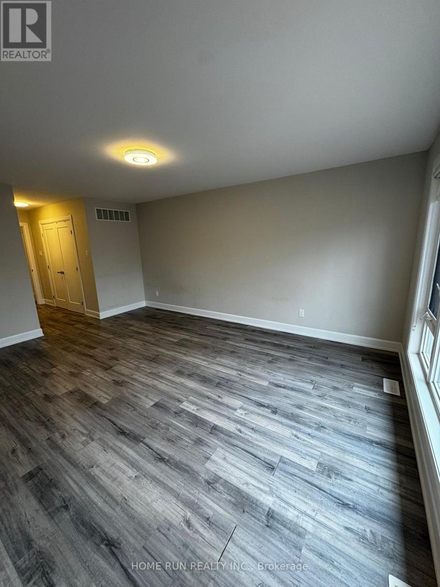 902 - A Pinecrest Road, Ottawa, Ontario  K2B 6B3 - Photo 21 - X12958664