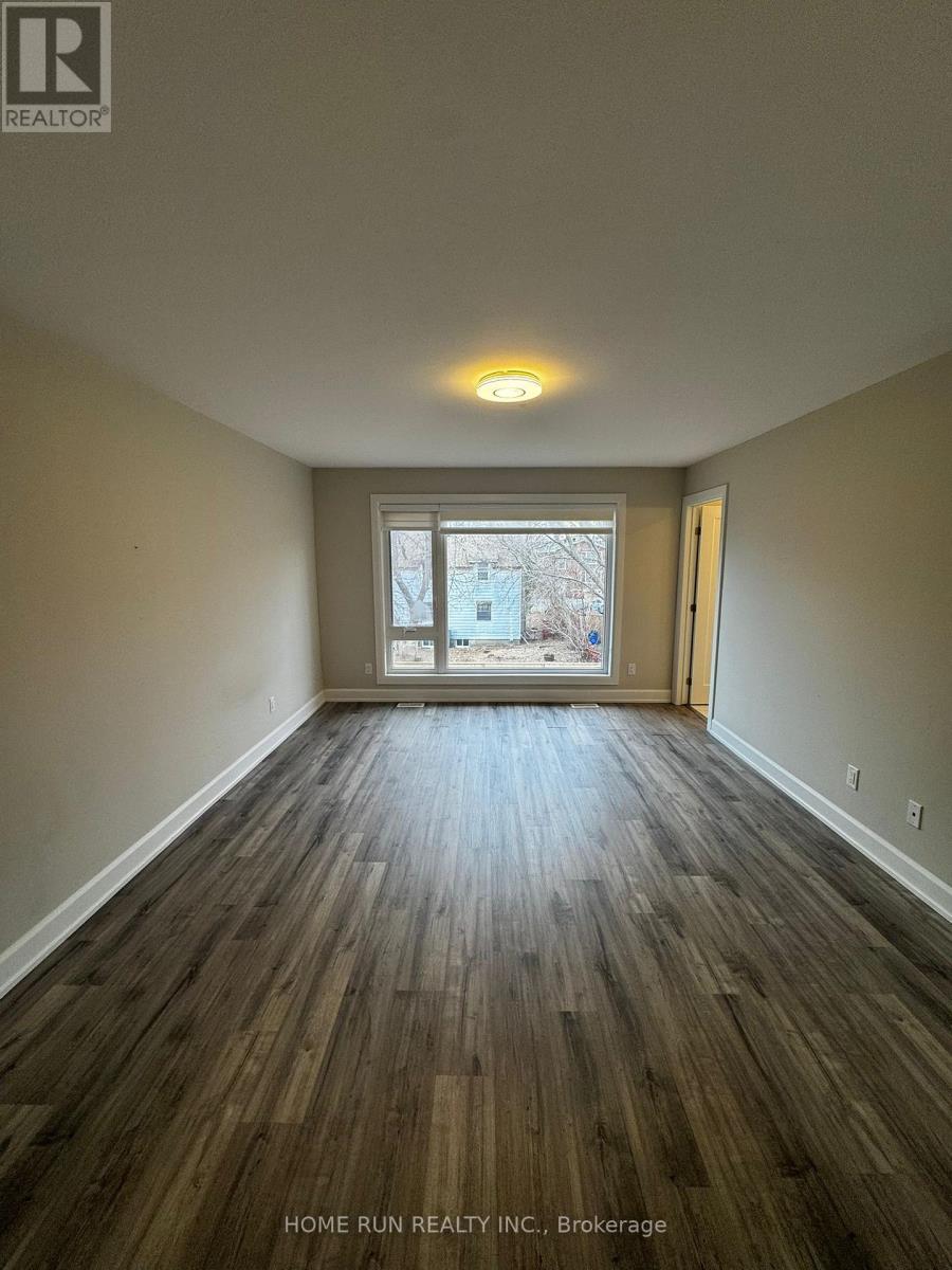 902 - A Pinecrest Road, Ottawa, Ontario  K2B 6B3 - Photo 22 - X12958664