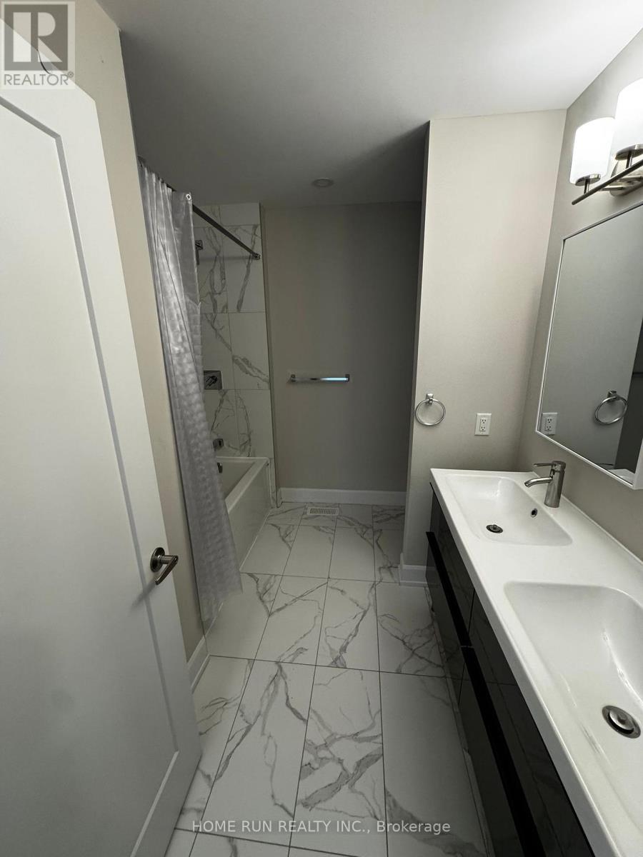 902 - A Pinecrest Road, Ottawa, Ontario  K2B 6B3 - Photo 31 - X12958664