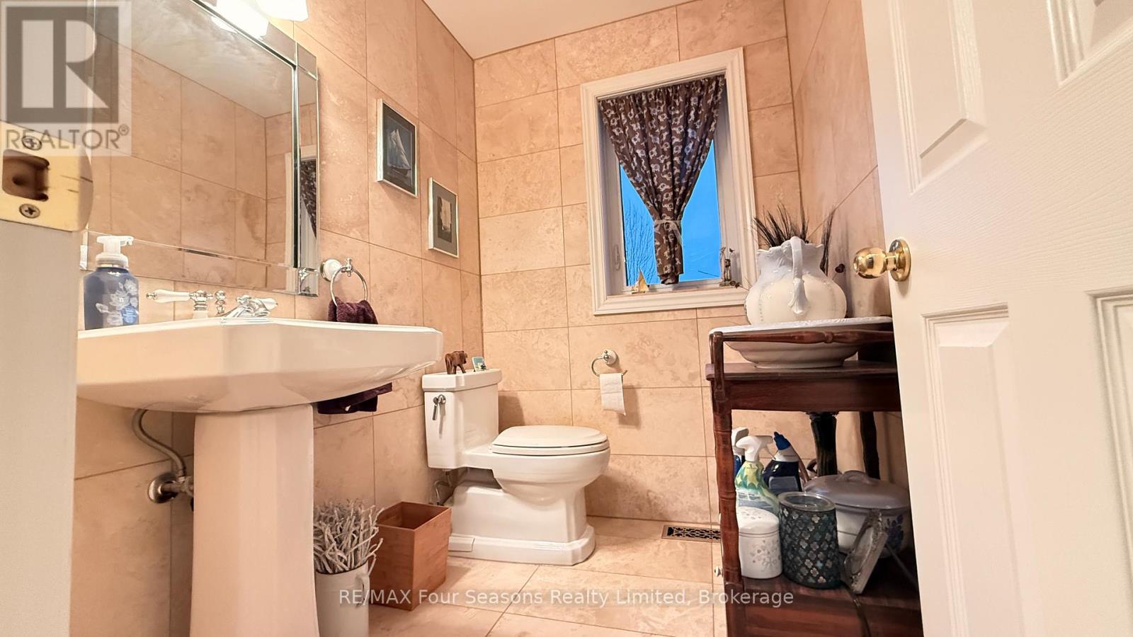 26 Fenton Drive, Saugeen Shores, Ontario  N0H 2C6 - Photo 13 - X12957948