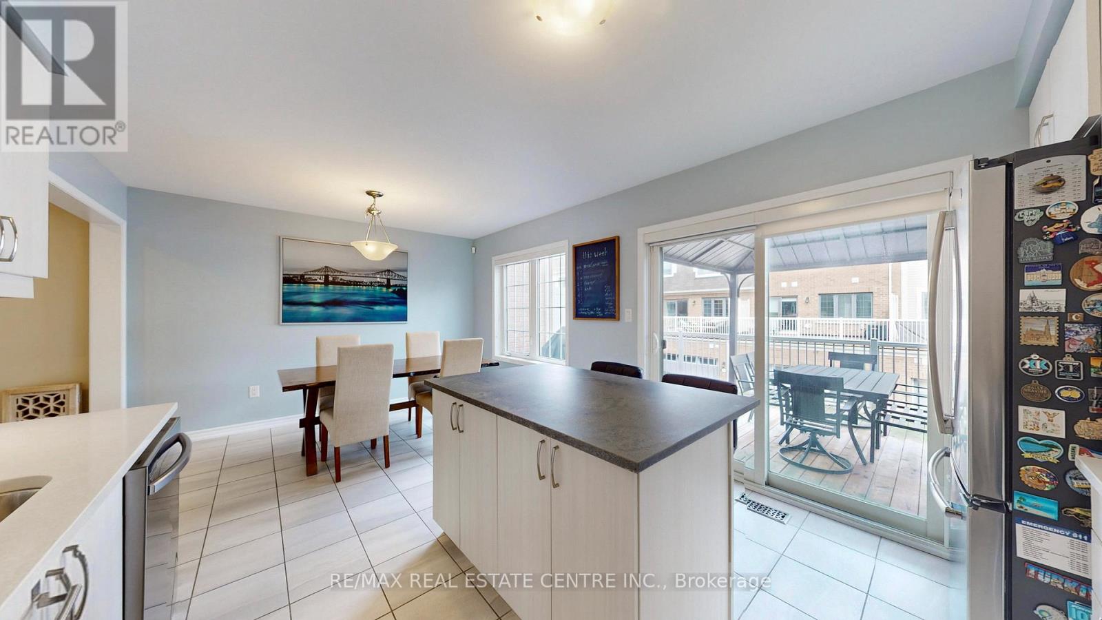 32 Bluegill Crescent, Whitby, Ontario  L1P 0E4 - Photo 12 - E12958650