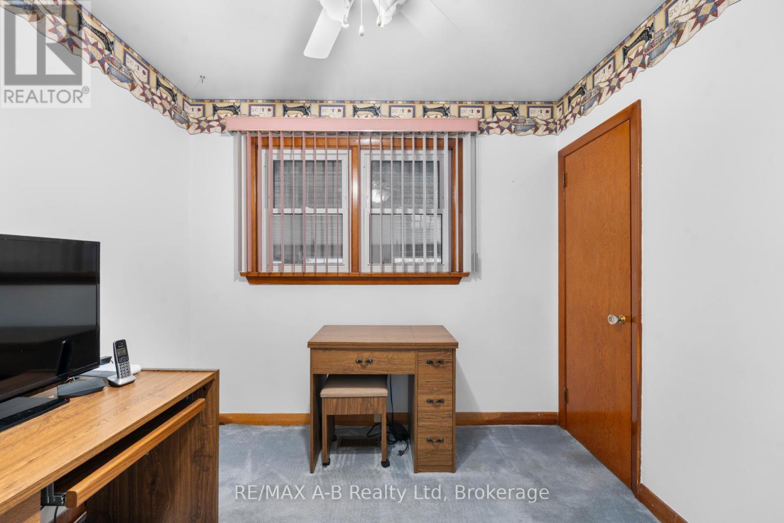 10 Clark Avenue, Kitchener, Ontario  N2C 1Y2 - Photo 16 - X12958666