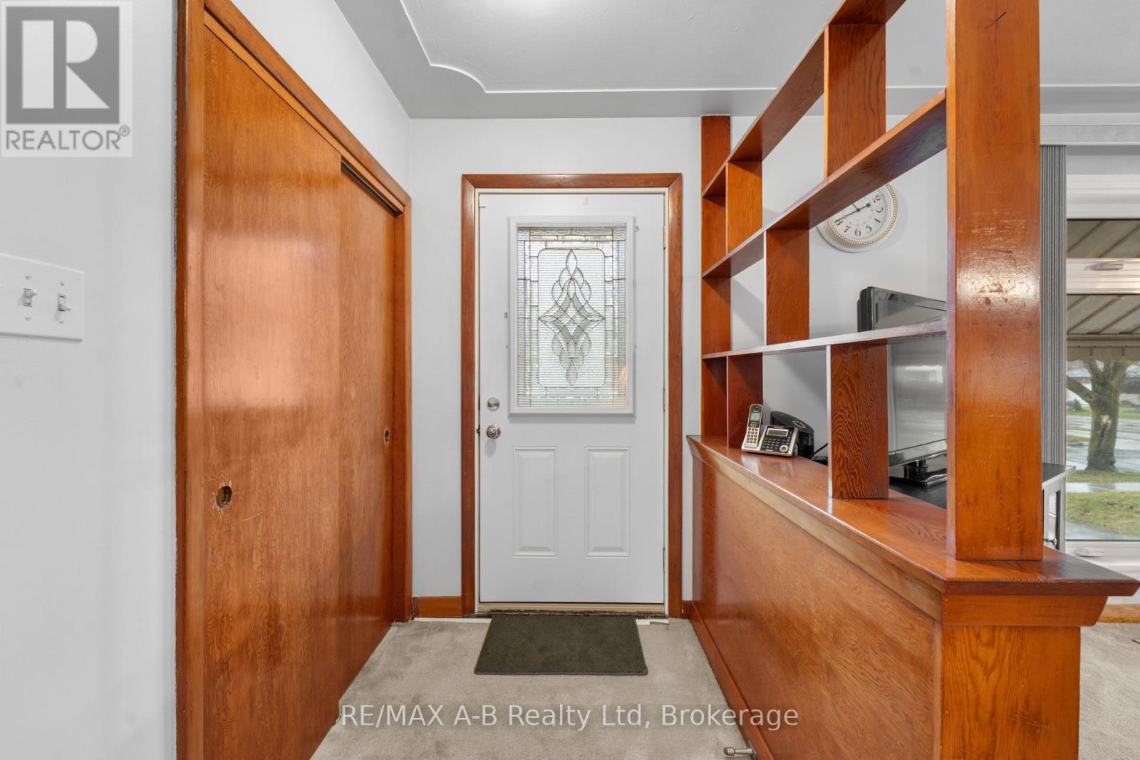 10 Clark Avenue, Kitchener, Ontario  N2C 1Y2 - Photo 3 - X12958666