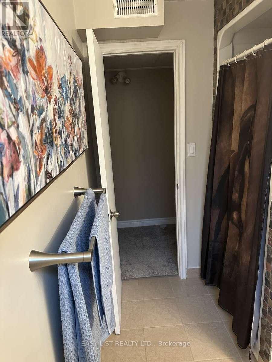 7652 Harris Point Drive, Plympton-Wyoming, Ontario  N0N 1J6 - Photo 30 - X12444601