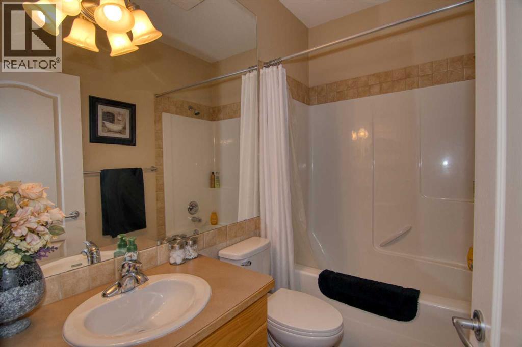 325 Canyon Boulevard W, Lethbridge, Alberta  T1K 6V2 - Photo 18 - A2286467