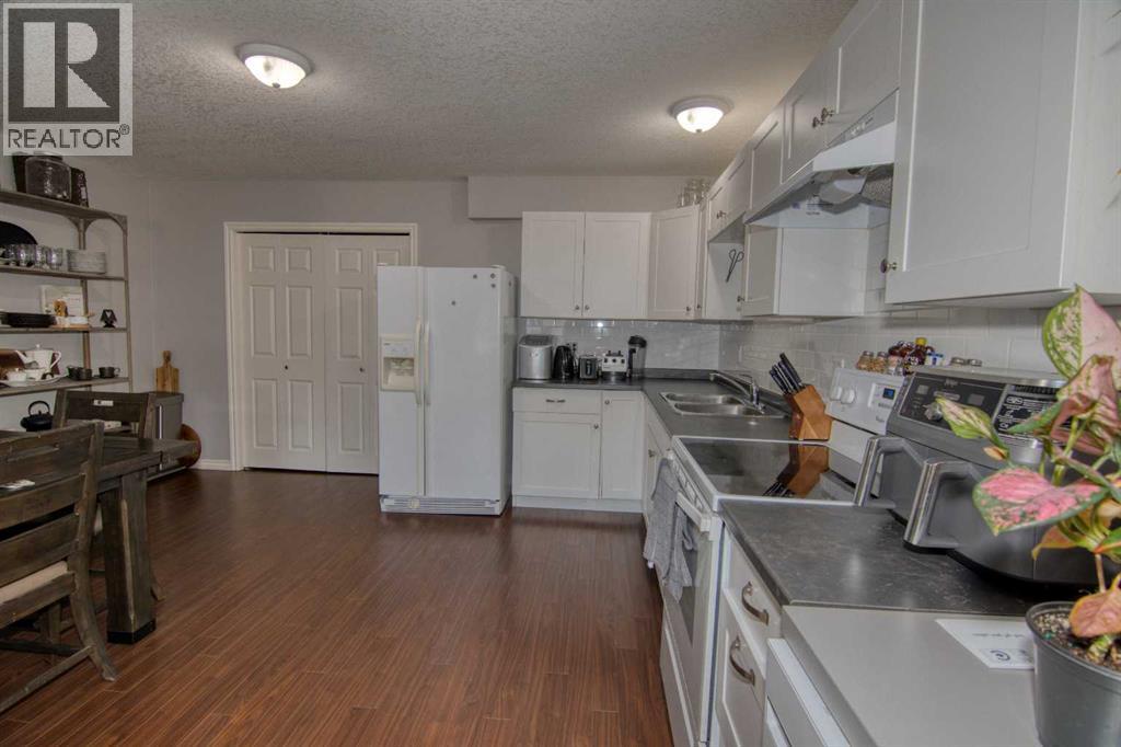 325 Canyon Boulevard W, Lethbridge, Alberta  T1K 6V2 - Photo 25 - A2286467