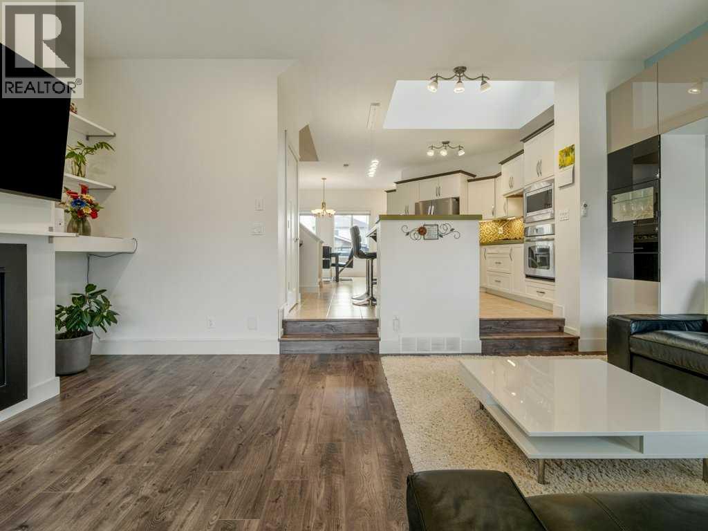 406 Twinriver Road W, Lethbridge, Alberta  T1J 4C8 - Photo 4 - A2290987