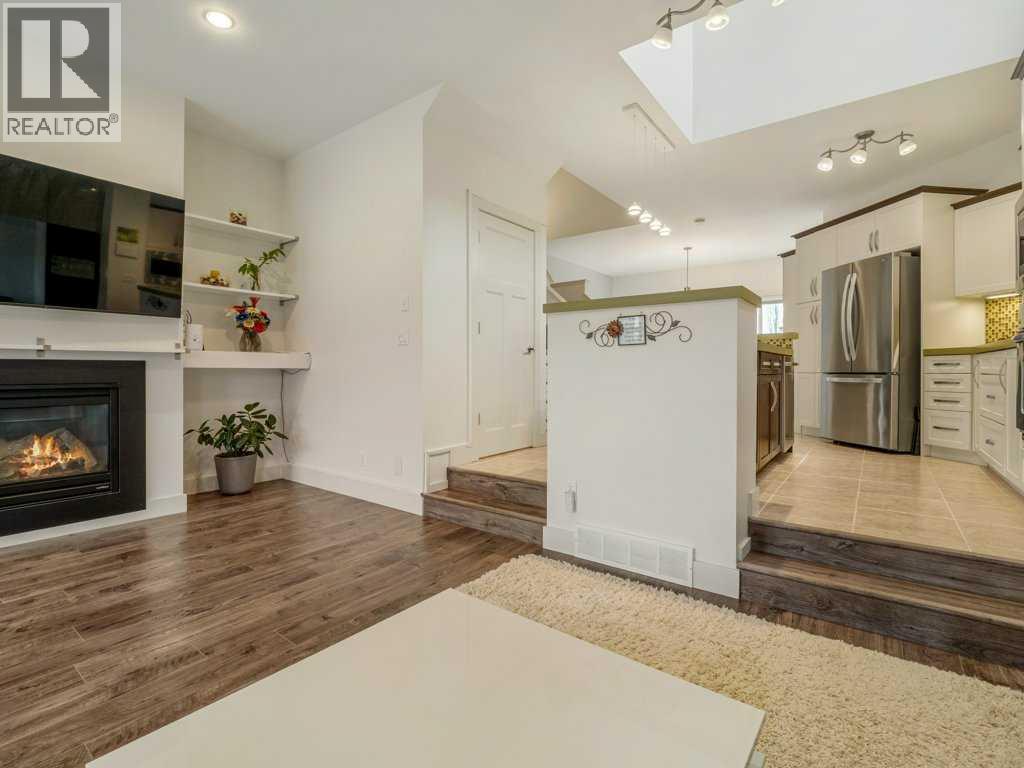 406 Twinriver Road W, Lethbridge, Alberta  T1J 4C8 - Photo 5 - A2290987