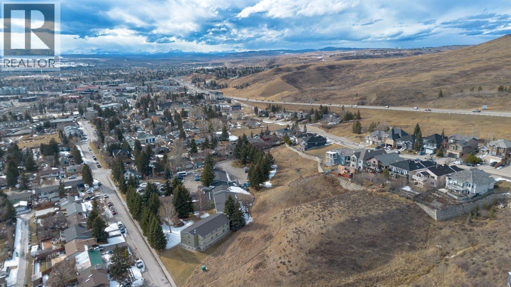 14 Headlands Close, Cochrane, Alberta  T0L 0W1 - Photo 4 - A2299103