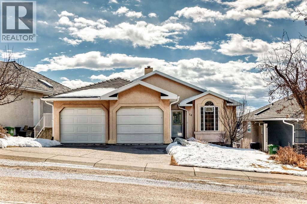 14 Headlands Close, Cochrane, Alberta  T0L 0W1 - Photo 2 - A2299103