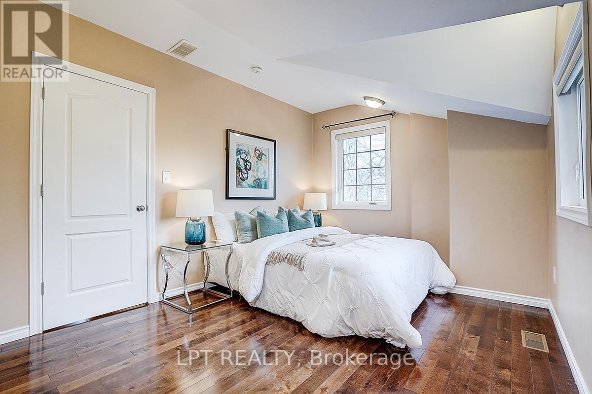 774 Churchill Lane, Georgina, Ontario  L0E 1S0 - Photo 34 - N12958630