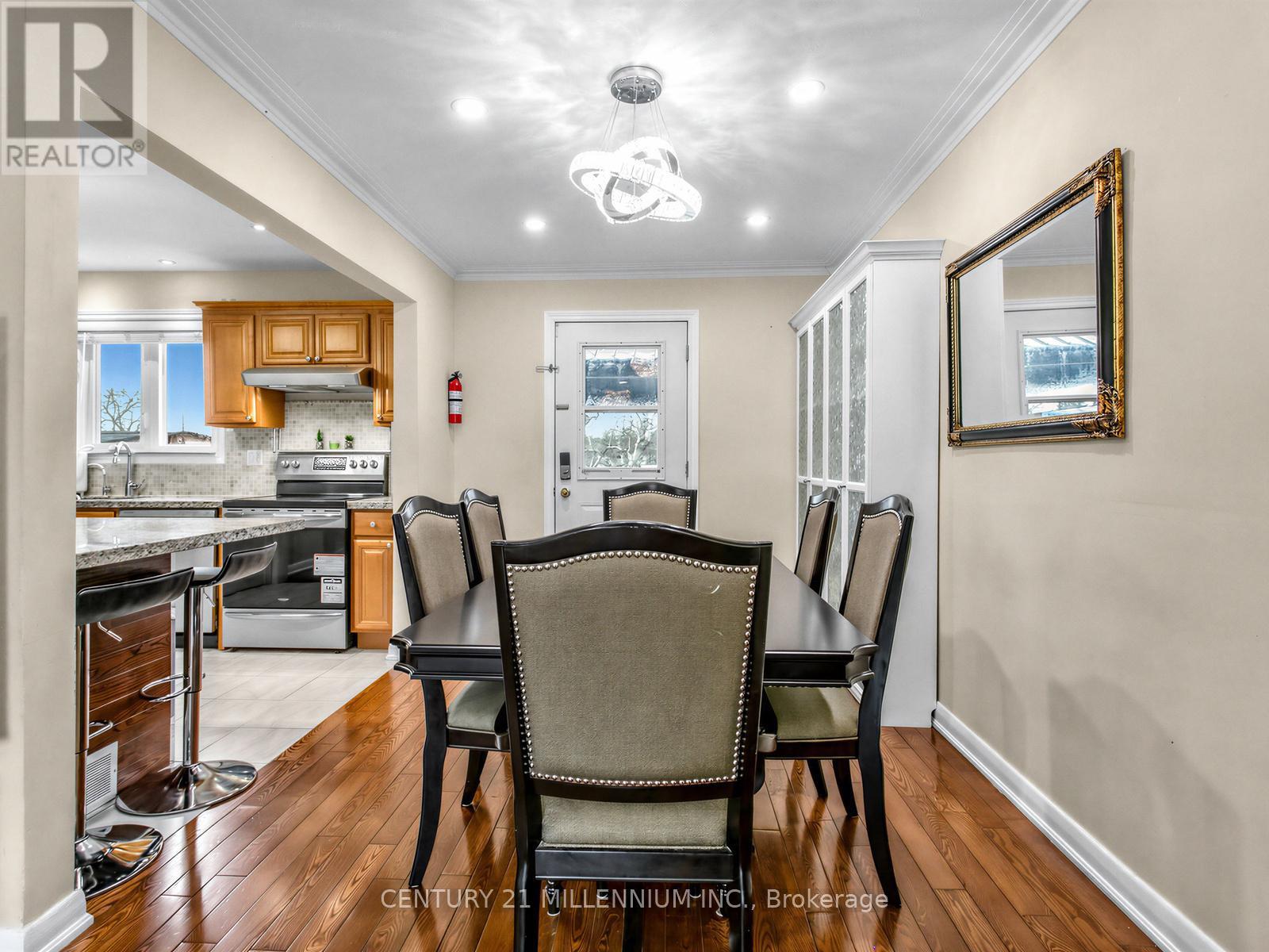 1426 Wilson Avenue, Toronto, Ontario  M3M 1J7 - Photo 9 - W12958654