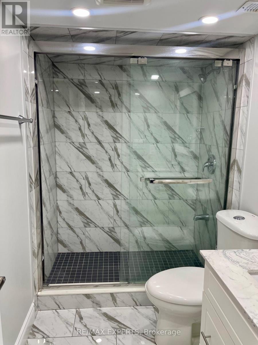 41 Sugarcane Avenue W, Brampton, Ontario  L6R 3E8 - Photo 10 - W12958656