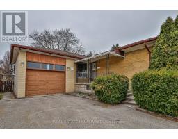 LOWER SIDE - 226 PLEASANT AVENUE, Toronto, Ontario