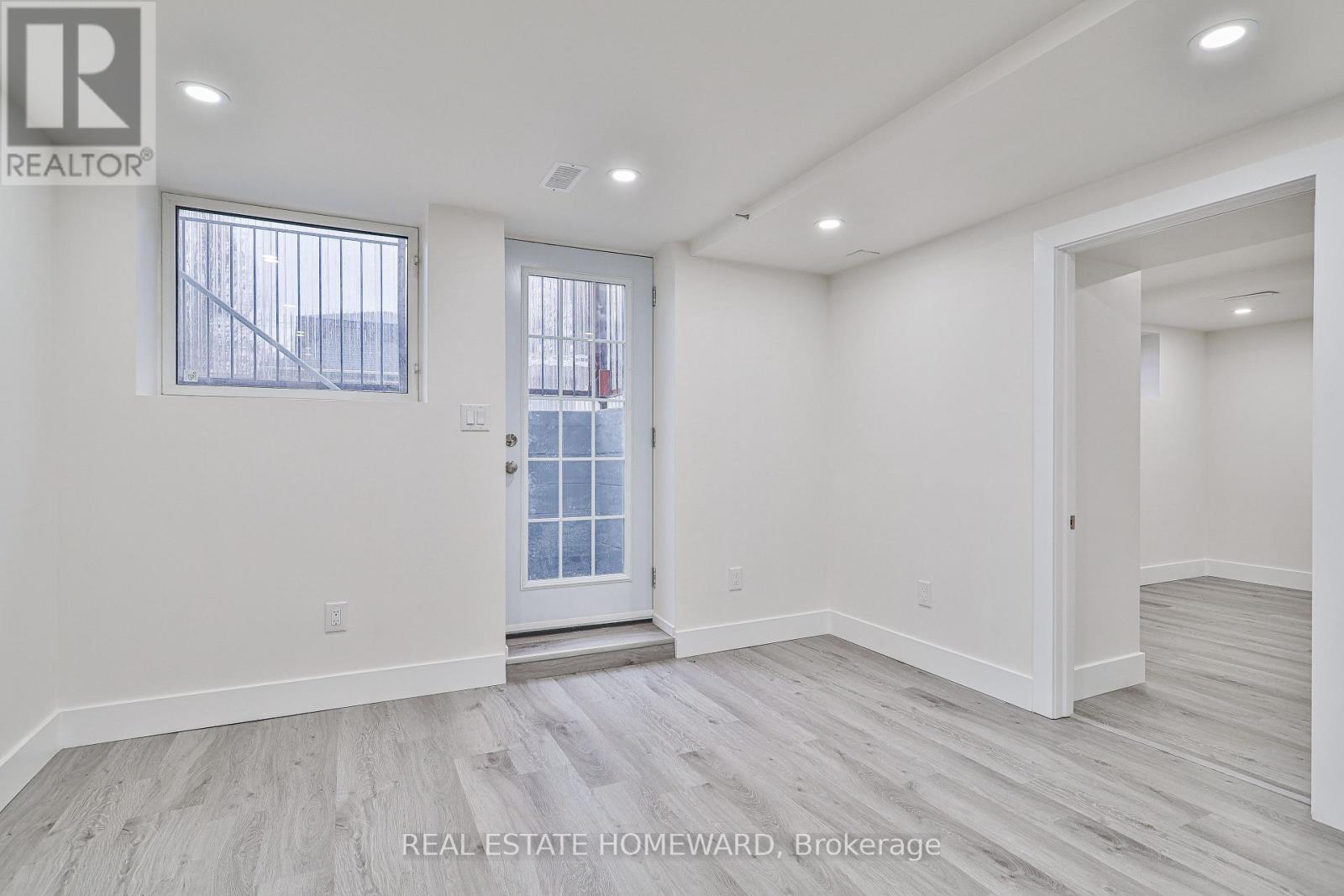 Lower Back - 226 Pleasant Avenue, Toronto, Ontario  M2M 1M5 - Photo 5 - C12958680