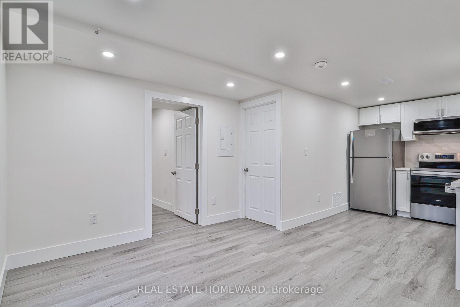 Lower Back - 226 Pleasant Avenue, Toronto, Ontario  M2M 1M5 - Photo 6 - C12958680