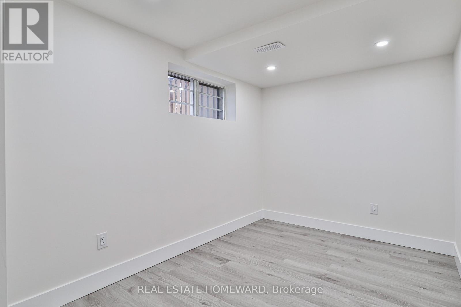 Lower Back - 226 Pleasant Avenue, Toronto, Ontario  M2M 1M5 - Photo 9 - C12958680