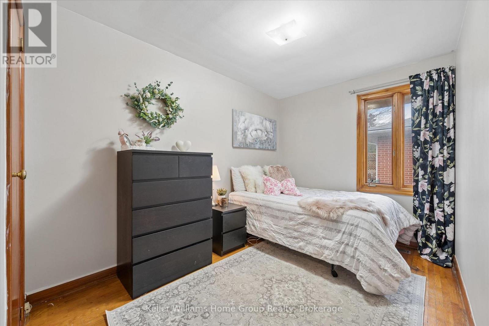 56 Ottawa Crescent, Guelph, Ontario  N1E 2A9 - Photo 18 - X12958676