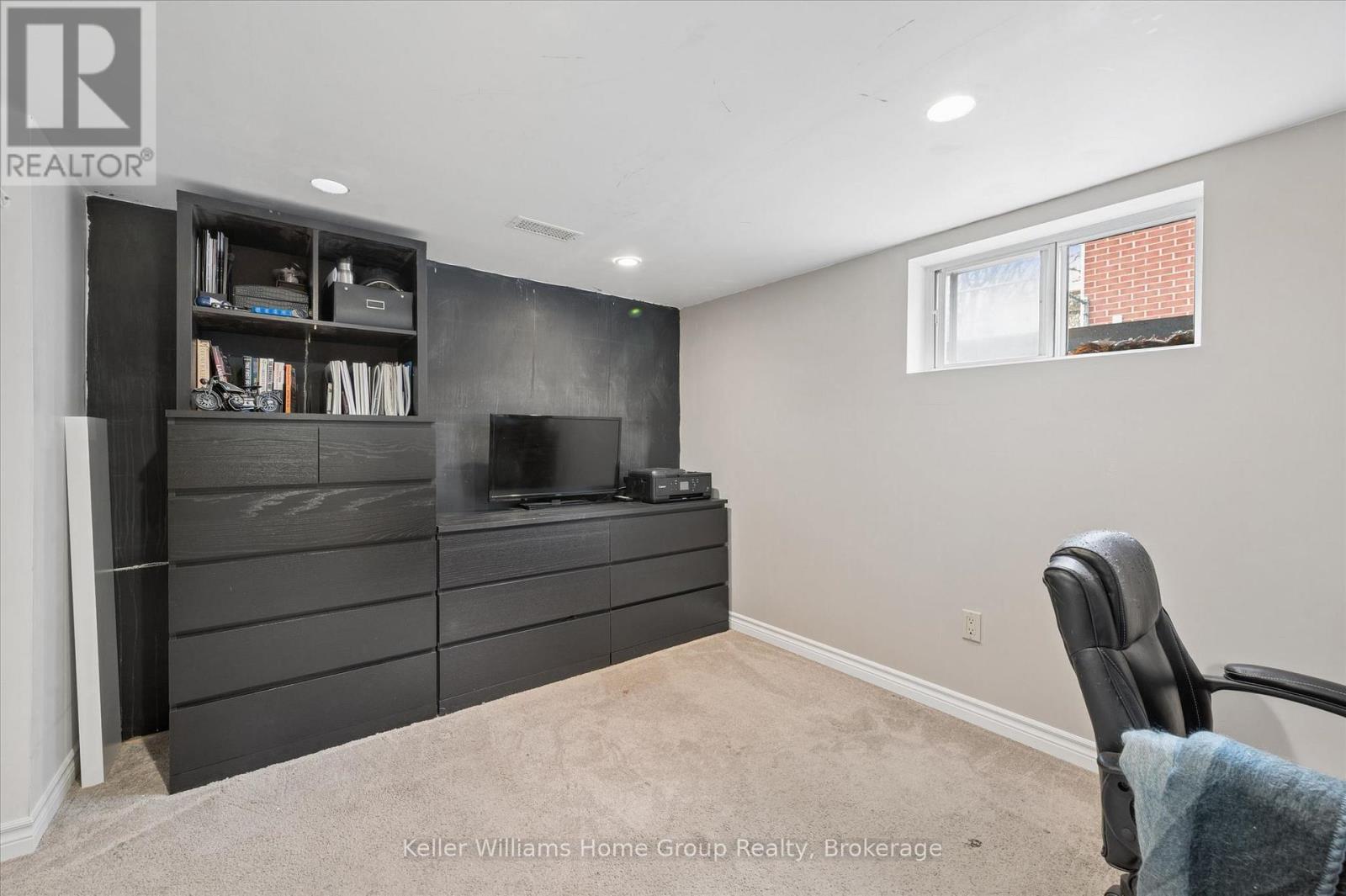 56 Ottawa Crescent, Guelph, Ontario  N1E 2A9 - Photo 23 - X12958676