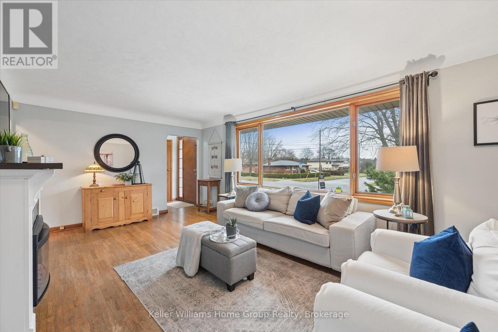 56 Ottawa Crescent, Guelph, Ontario  N1E 2A9 - Photo 5 - X12958676