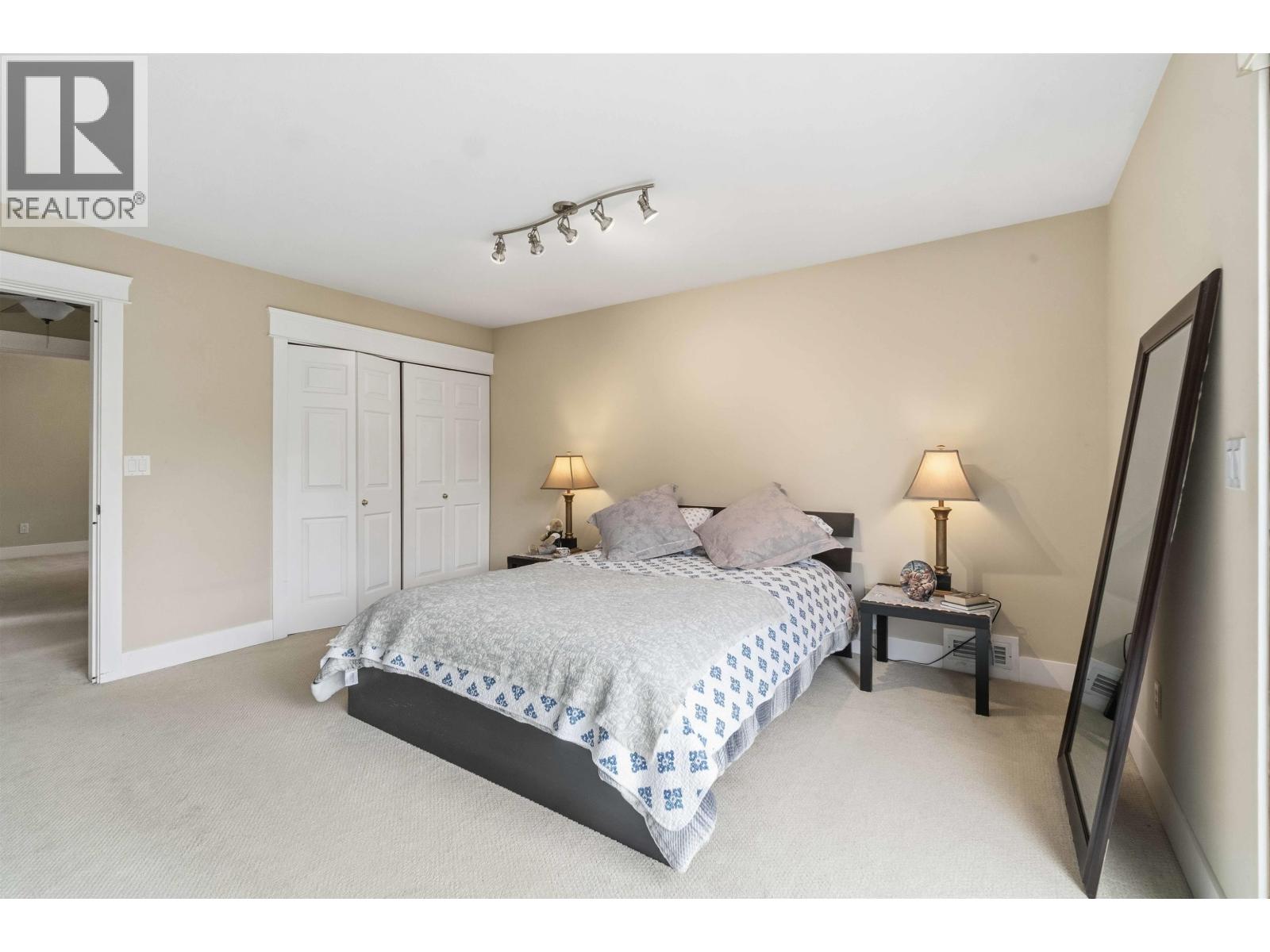 5541 Gilpin Street, Burnaby, British Columbia  V5G 2H8 - Photo 16 - R3104627