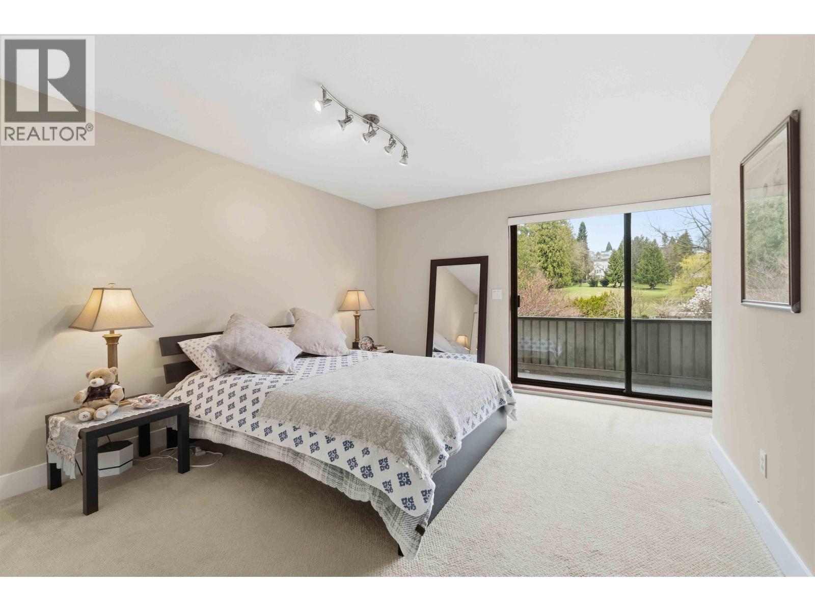 5541 Gilpin Street, Burnaby, British Columbia  V5G 2H8 - Photo 15 - R3104627