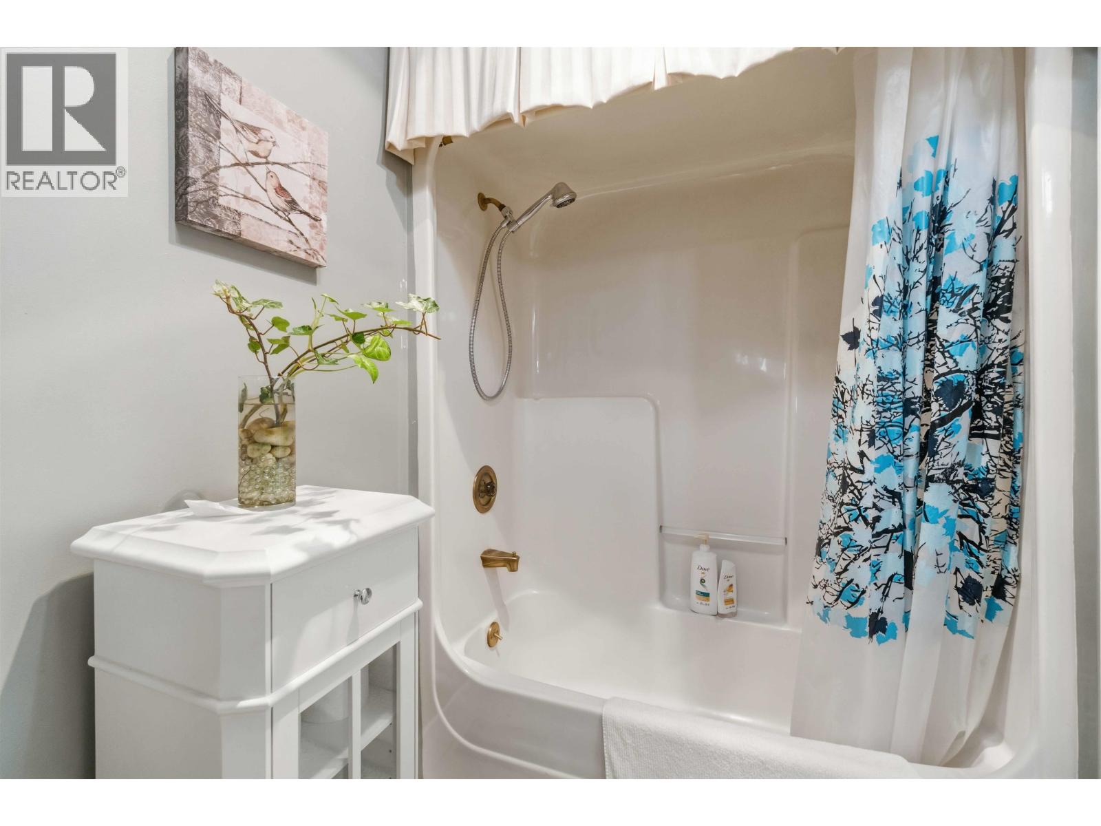 5541 Gilpin Street, Burnaby, British Columbia  V5G 2H8 - Photo 18 - R3104627