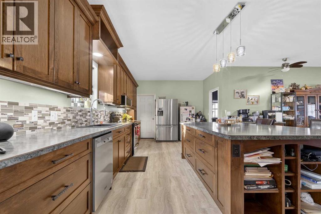 Rural, Rural Kneehill County, Alberta  T0M 0A0 - Photo 4 - A2298885