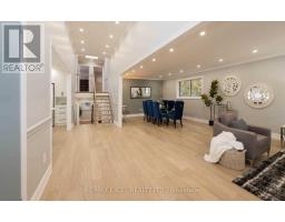 20 GARDEN AVENUE, Richmond Hill, Ontario