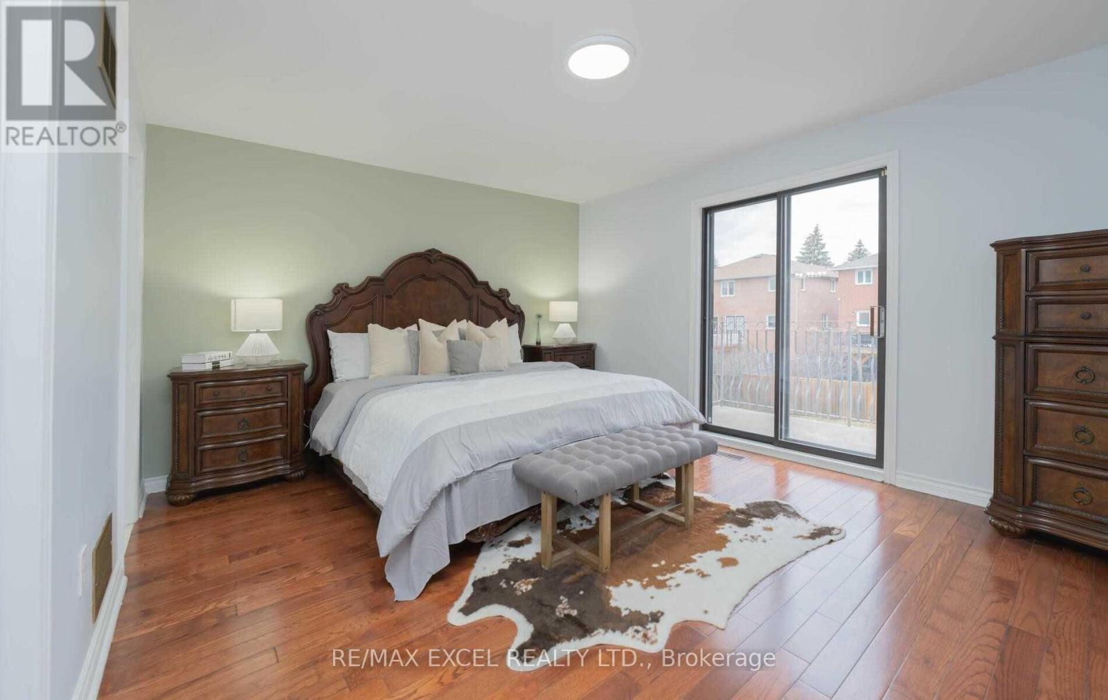 20 Garden Avenue, Richmond Hill, Ontario  L4C 6L9 - Photo 18 - N12924934