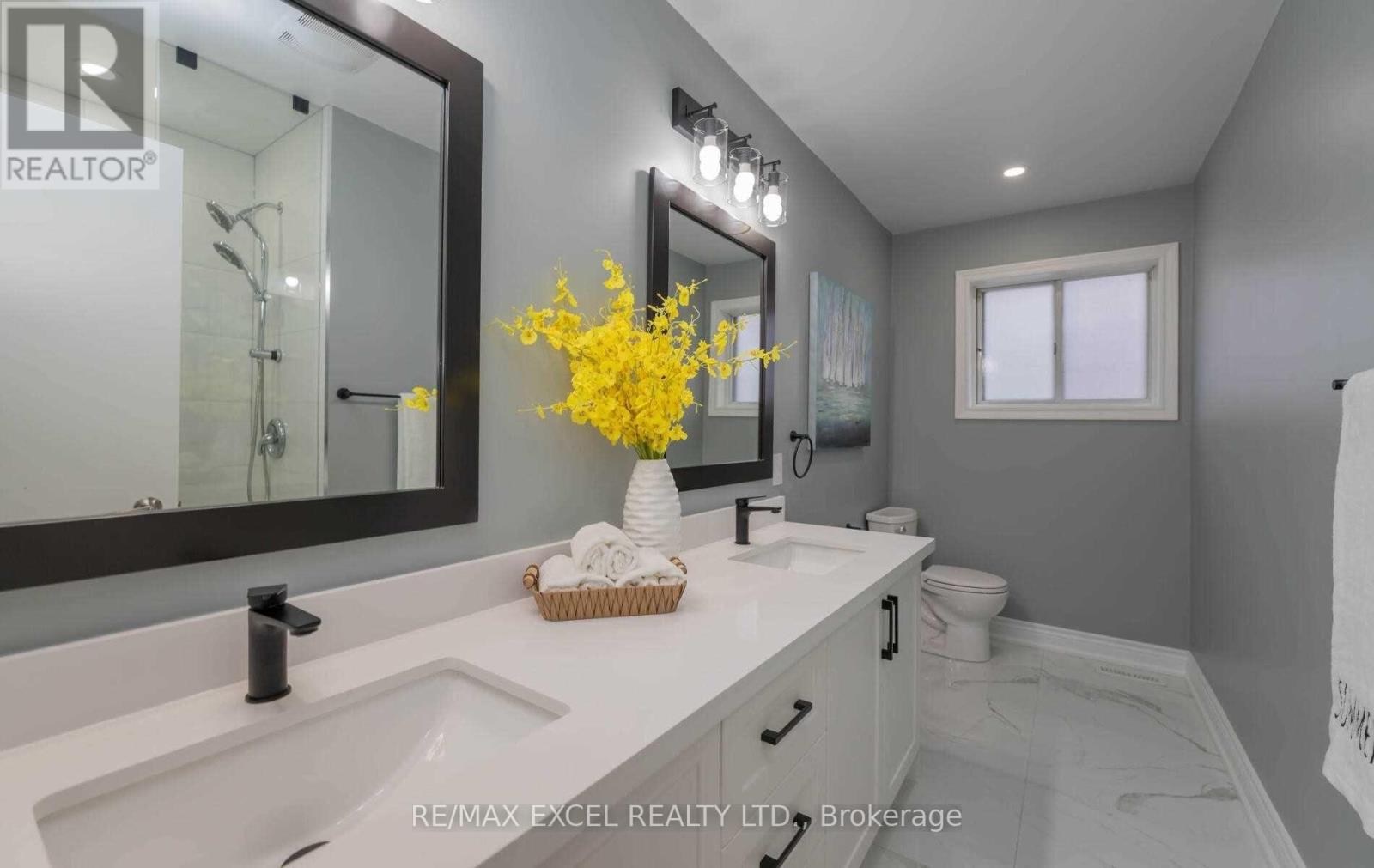 20 Garden Avenue, Richmond Hill, Ontario  L4C 6L9 - Photo 24 - N12924934