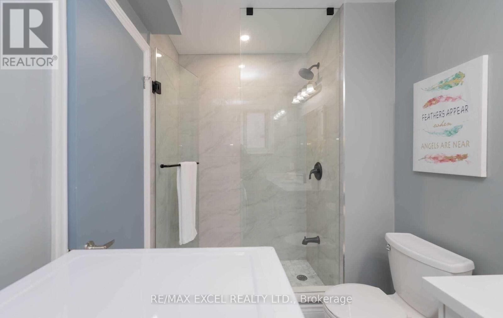 20 Garden Avenue, Richmond Hill, Ontario  L4C 6L9 - Photo 32 - N12924934