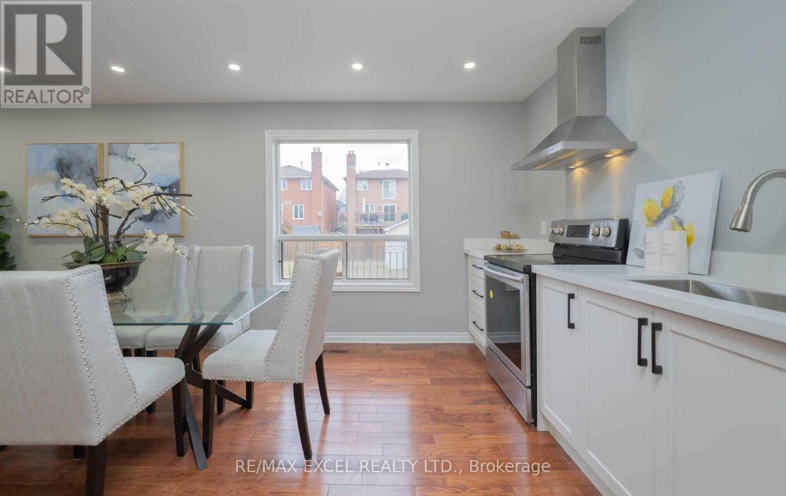 20 Garden Avenue, Richmond Hill, Ontario  L4C 6L9 - Photo 29 - N12924934