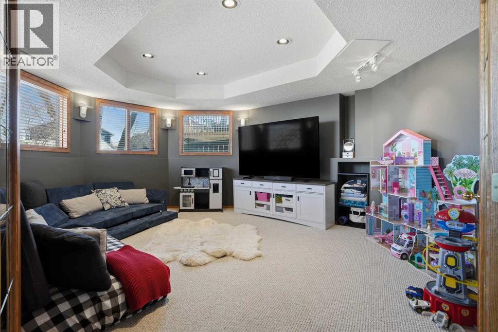 131 Edgebrook Circle NW, Calgary, Alberta  T3A 5A4 - Photo 39 - A2299171