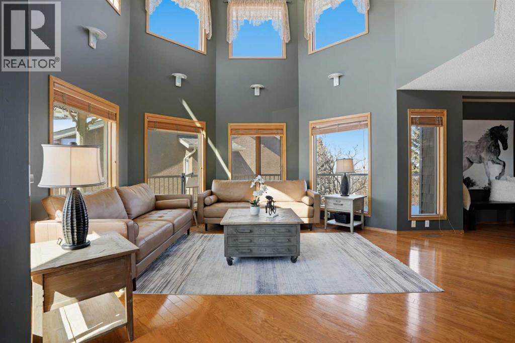 131 Edgebrook Circle NW, Calgary, Alberta  T3A 5A4 - Photo 4 - A2299171