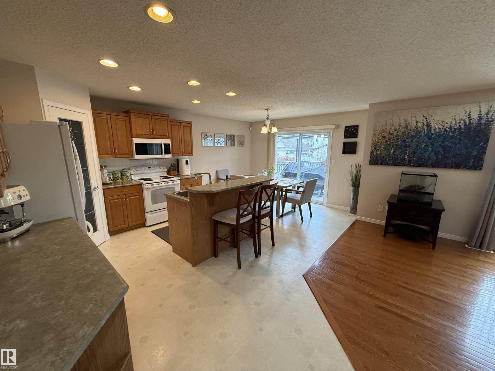 1105 Glastonbury Co Nw, Edmonton, Alberta  T5T 6M7 - Photo 6 - E4478889