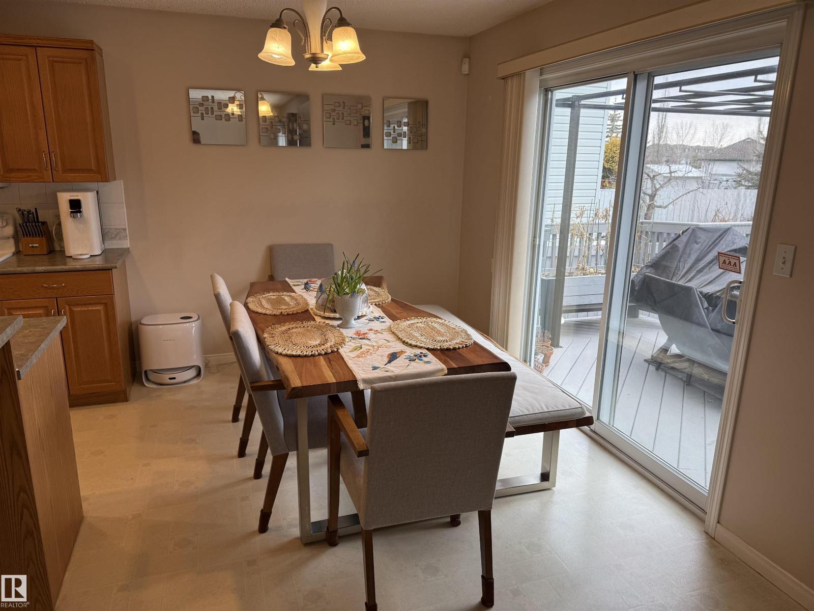 1105 Glastonbury Co Nw, Edmonton, Alberta  T5T 6M7 - Photo 12 - E4478889